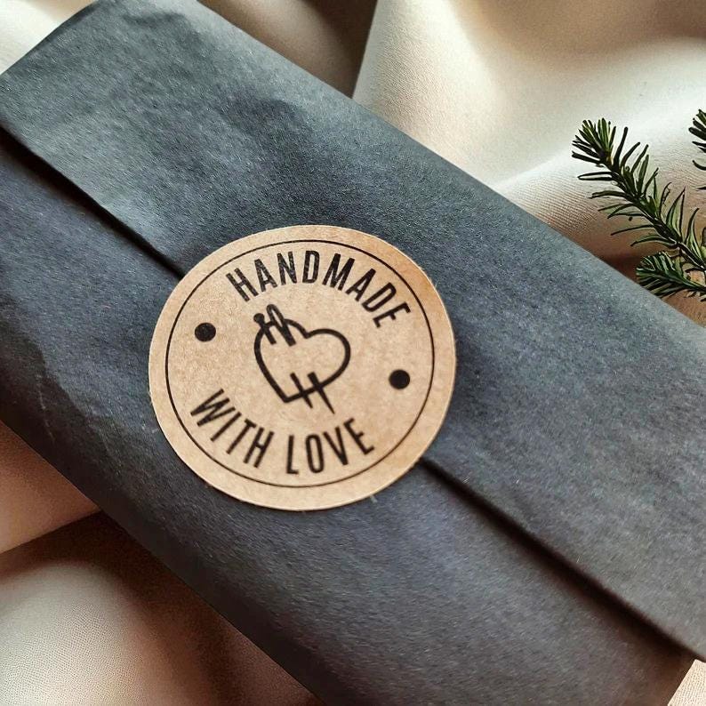 30 Papiersticker – „Mit Liebe gemacht“ | Nachhaltige Aufkleber für Handarbeiten & Geschenke