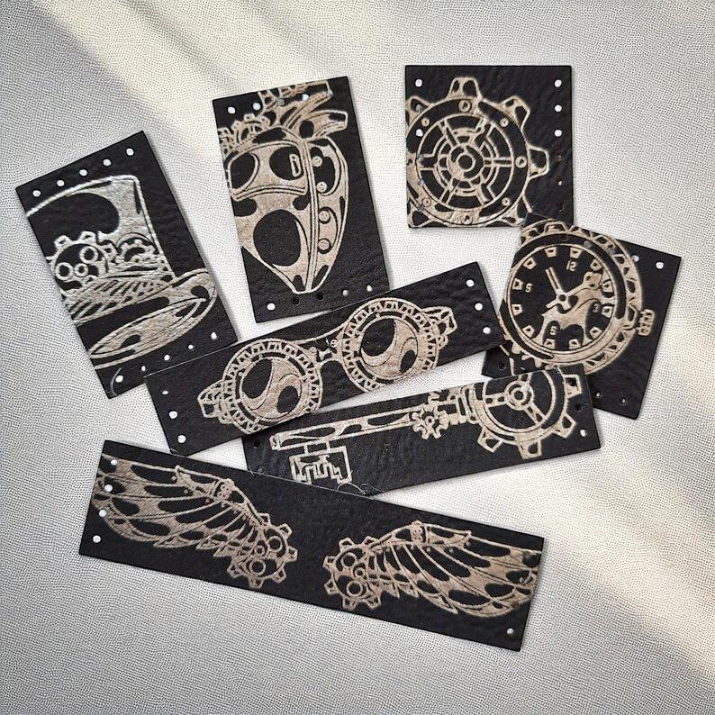 7er Label-Set aus Kunstleder – Perfekt für Handarbeitsprojekte, Nähen, Stricken & Häkeln