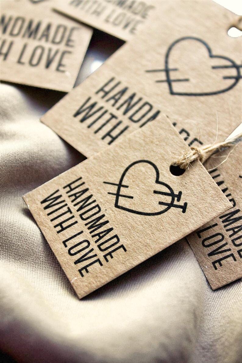 MADE WITH LOVE Kartonanhänger – Recyclingpapier Geschenkanhänger