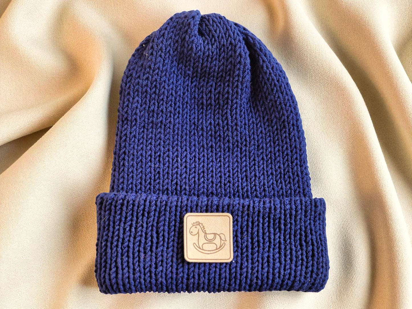Kunstwildleder-Labels „hello WORLD!“ – Waschbare Tags für handgemachte Babybekleidung und Accessoires