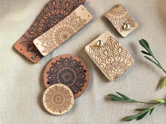 MANDALA Kunstvelours-Etiketten – Stilvoll, Handgemacht & Individuell