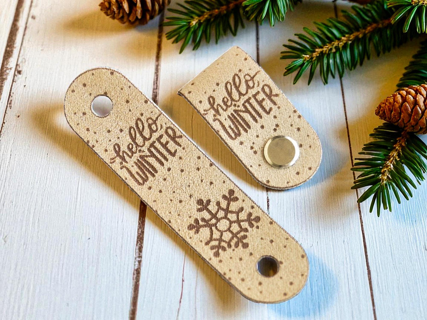 Hello WINTER & Snowflake – Magische PVC- und Kunstwildleder-Labels für Handarbeiten