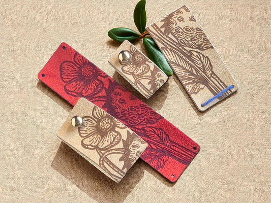 Kunstwildleder Labels – Erdbeer Motiv – Handmade Tags für Stricken, Häkeln & Nähen