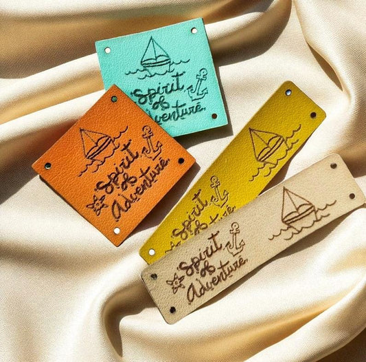 Spirit of Adventure – PVC-Lederetiketten