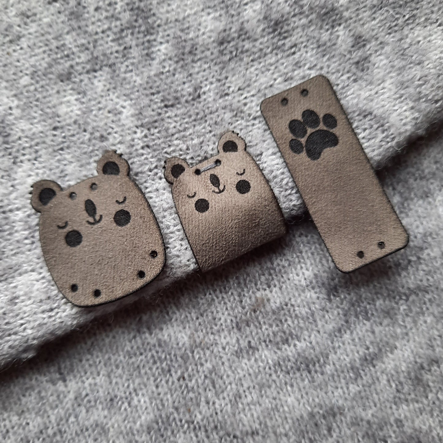 CUTE! WILD FRIENDS – Niedliche Etiketten aus Kunstvelours mit Wildtiermotiven