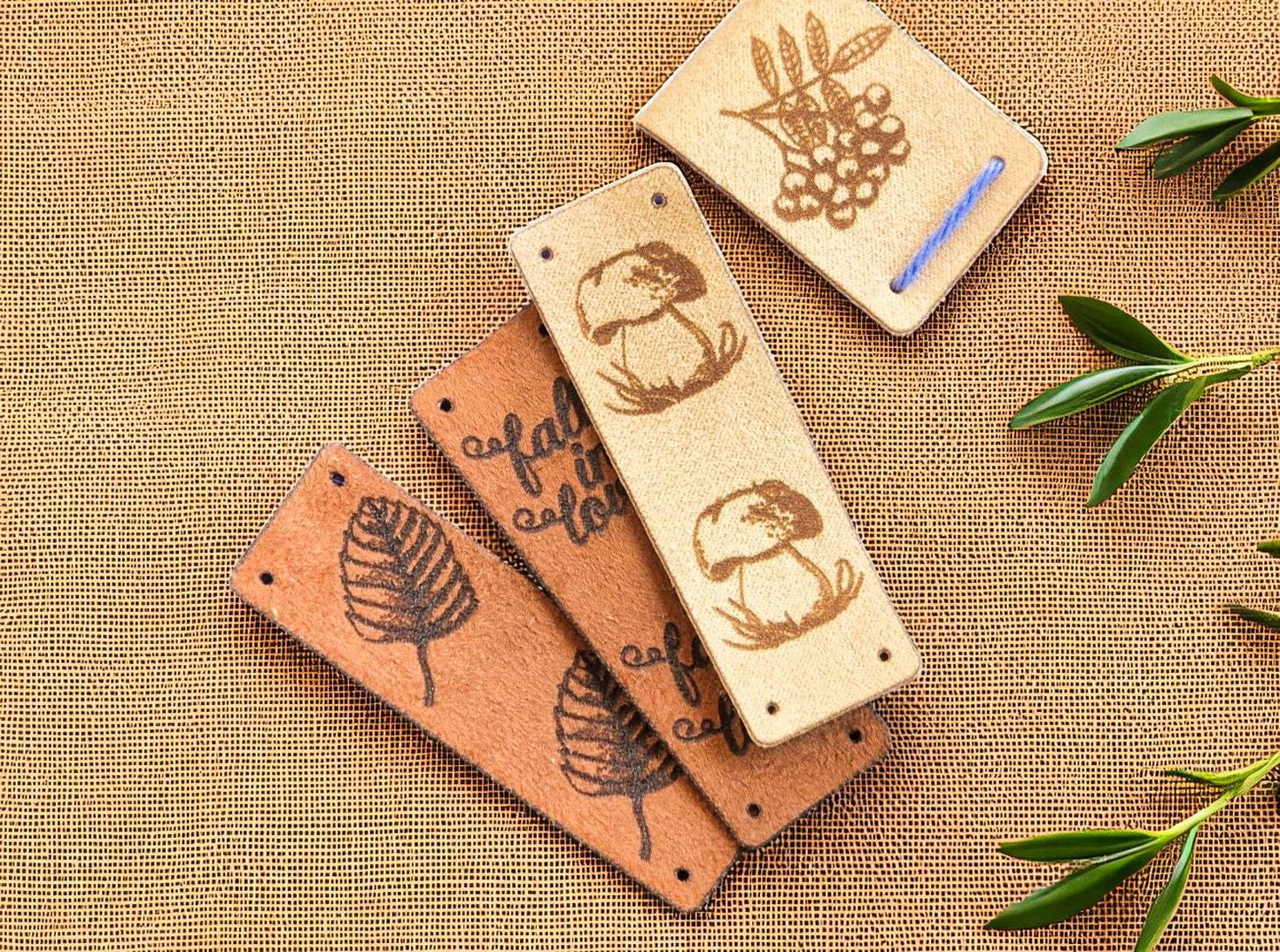 Kunstwildleder Labels – Herbstmotive – Handmade Tags für Stricken, Häkeln & Nähen