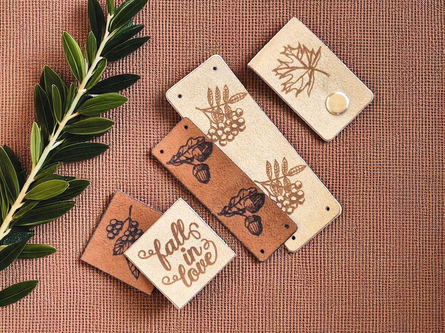 Kunstwildleder Labels – Herbstmotive – Handmade Tags für Stricken, Häkeln & Nähen